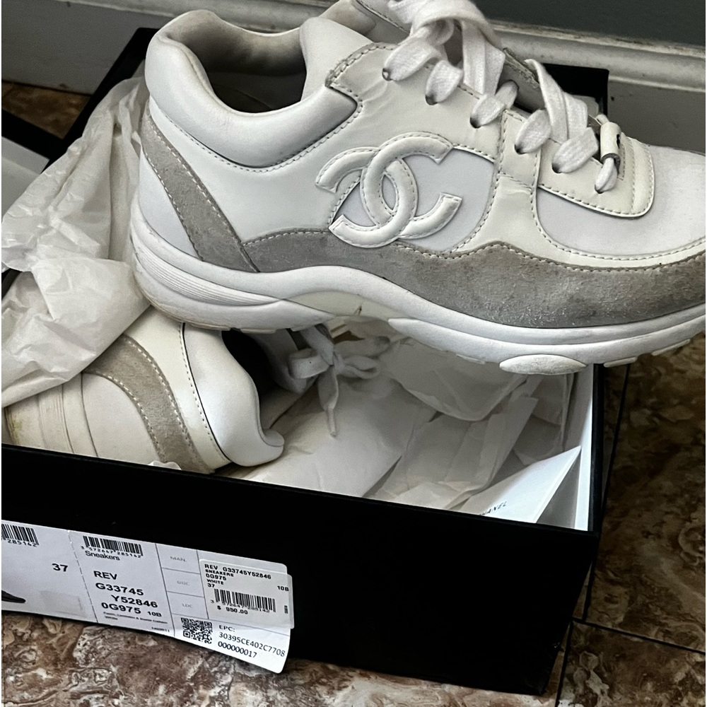 Chanel sneaker